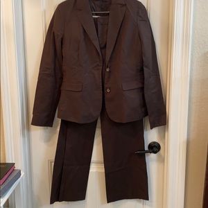 Brown banana republic suit 8-12